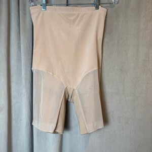Honeylove Beige Shapewear Shorts corset shorts with boning